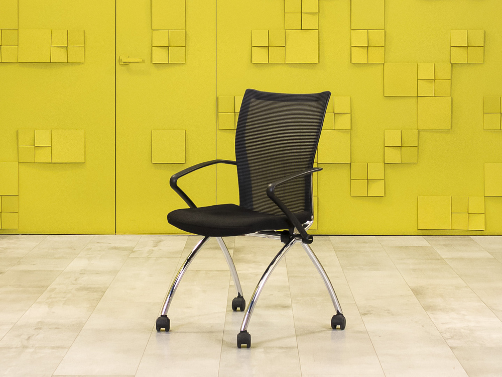 Конференц кресло для переговорной  BENE Ткань Чёрный Австрия  КНТЧ1-03025