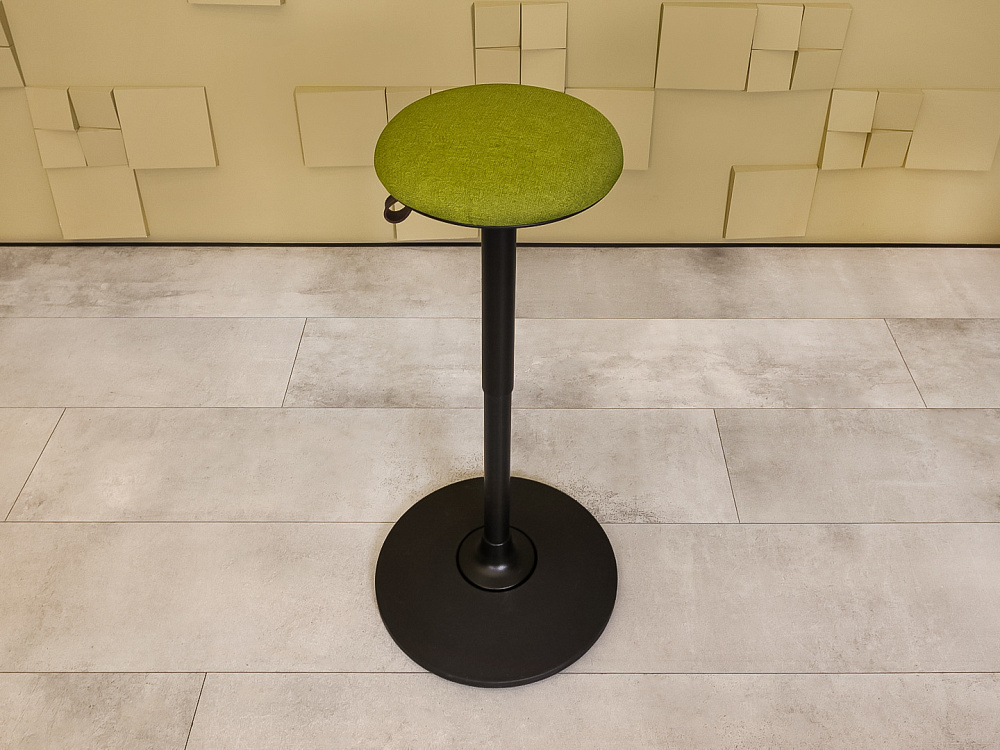 Барный стул  NARBUTAS Ткань Зелёный Литва  УНТЗ-30016