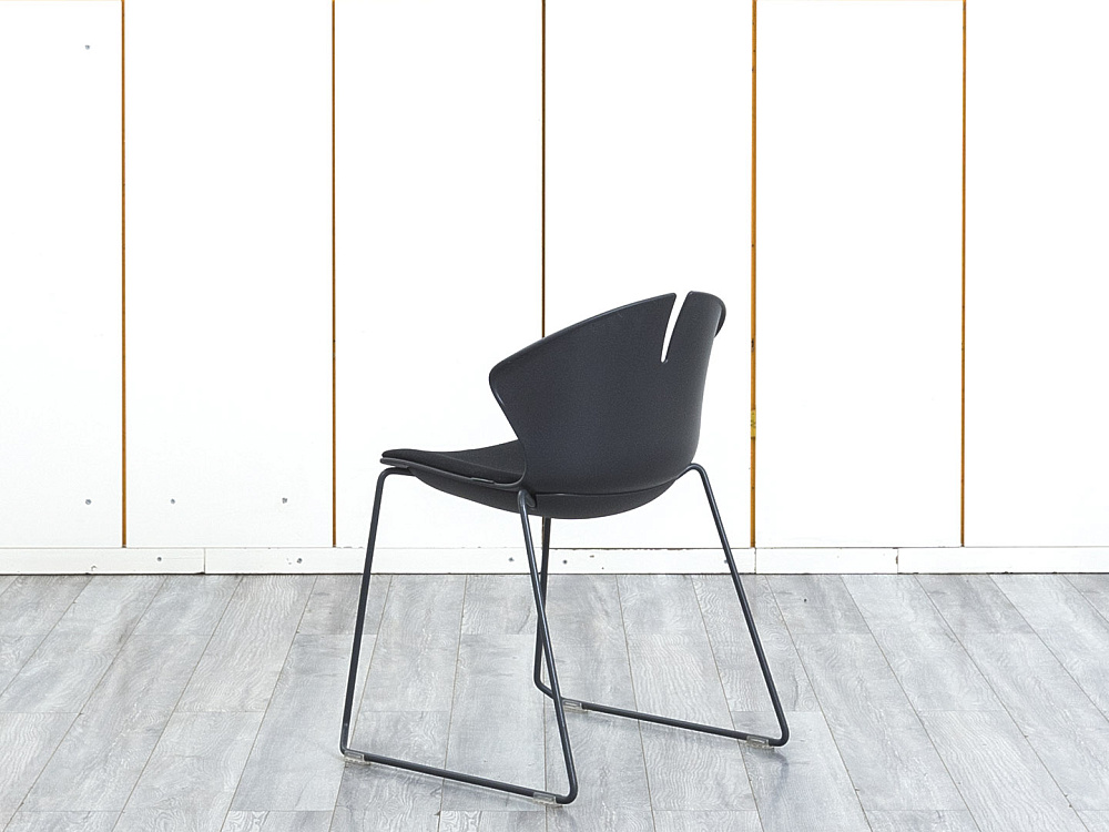 Конференц кресло для переговорной  Черный Пластик Profoffice   (УДПЧ-30074)