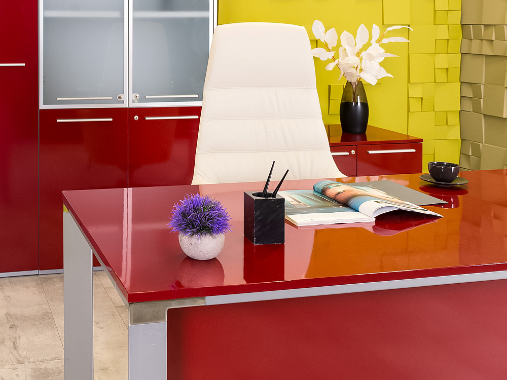 Кабинет руководителя ЛДСП Красный Италия_КРК-100424