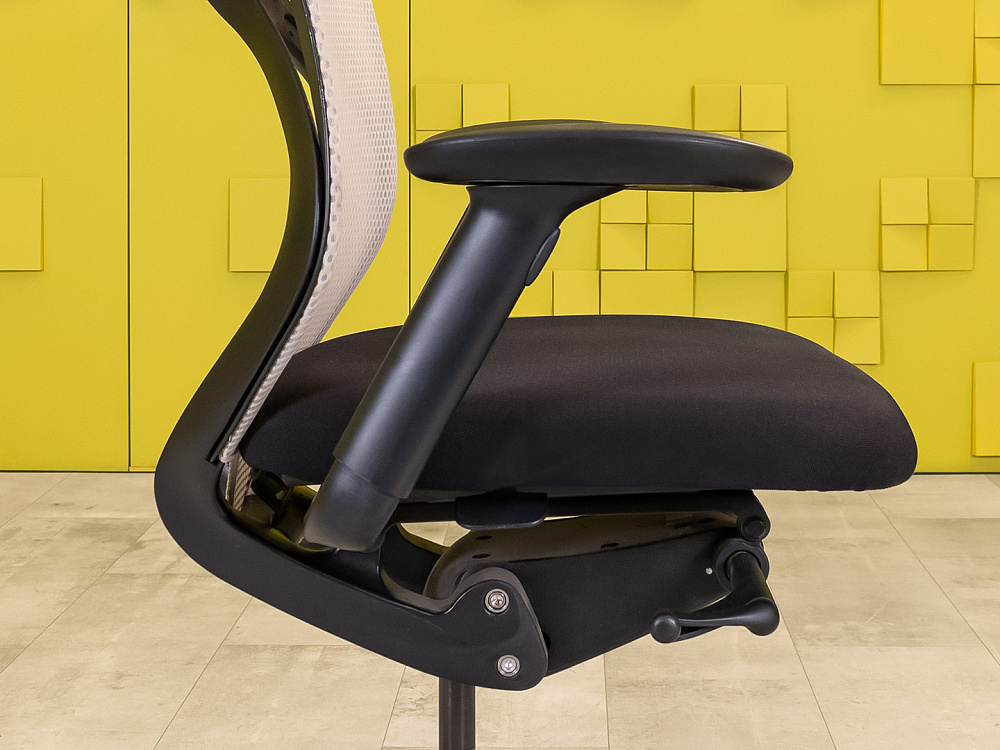 Офисное кресло для персонала на колесах Suit FOLLOW Ткань Чёрный; Серый Импорт_КПТЧ4-29071