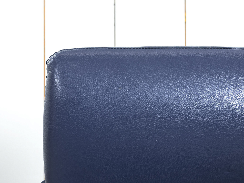 Офисное кресло руководителя   Кожа Синий   (КРКН-15044)