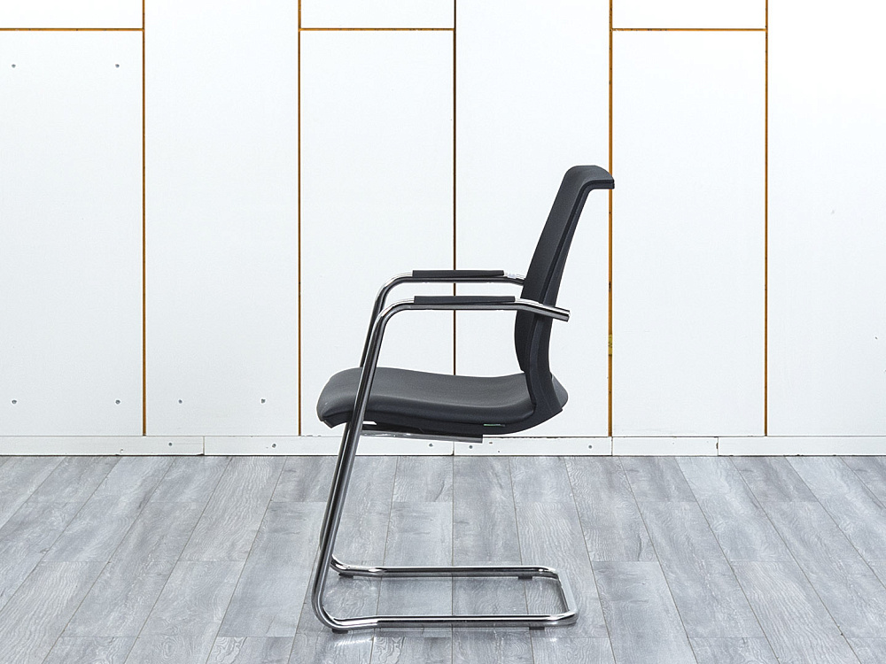 Конференц кресло для переговорной  Черный Сетка Profoffice Skin  (УДСЧ-01044)