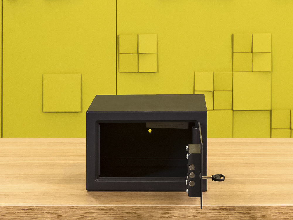 Сейф COBALT металл черный СЕЙФ2-29016