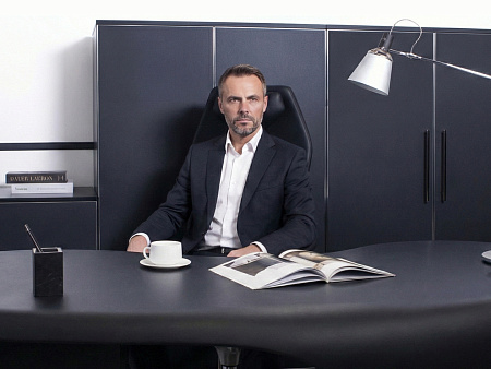 Кабинет руководителя  UNO DellaRovere Пластик Чёрный Италия  КРЧ-30055