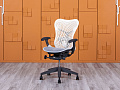 Офисное кресло руководителя  Herman Miller Сетка Серый Mirra 2  (КРСС-14024)