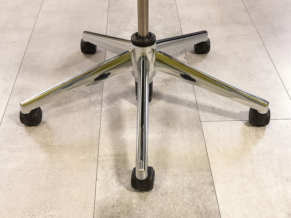 Офисное кресло руководителя на колесах HAWORTH Ткань Чёрный США_КПТЧ1-201123