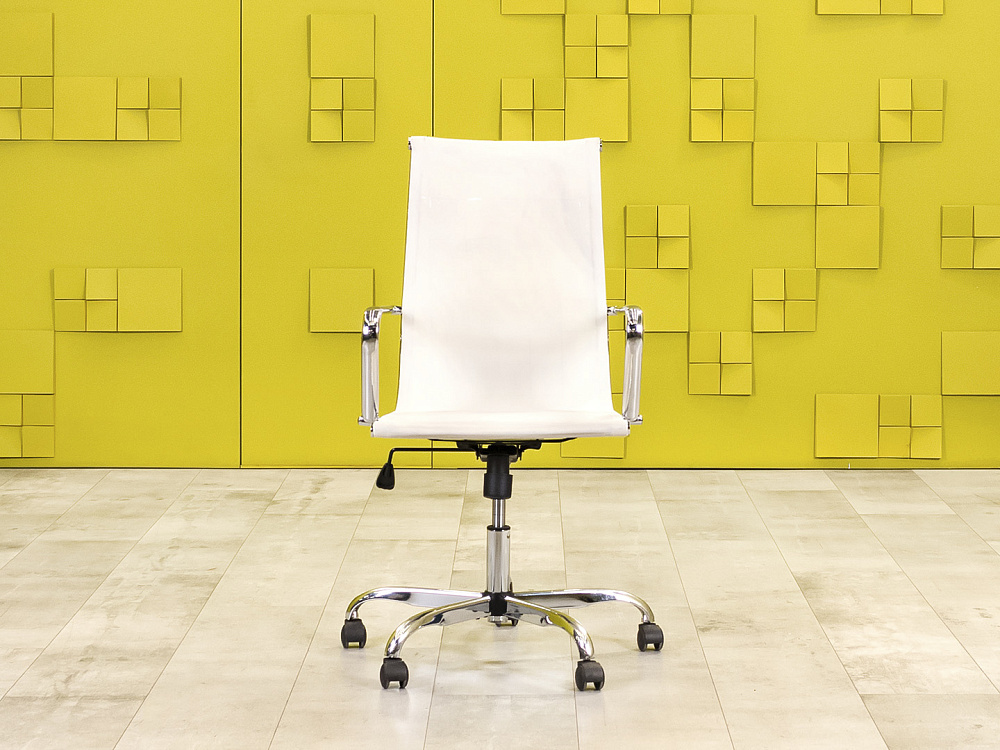 Офисное кресло руководителя на колесах Сетка Белый Россия_КРКБ-250624