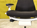 Офисное кресло руководителя на колесах Embody Herman Miller Ткань Серый США_КРТС-15032