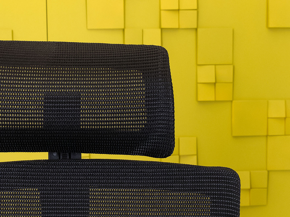 Офисное кресло руководителя на колесах Ткань Чёрный Импорт_КРТЧ4-271023