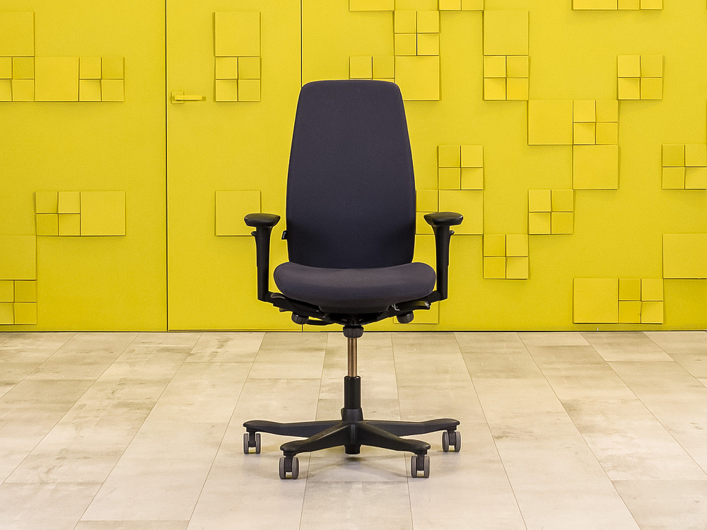 Офисное кресло для персонала на колесах Kinnarps Ткань Серый Швеция_КПТС-100424