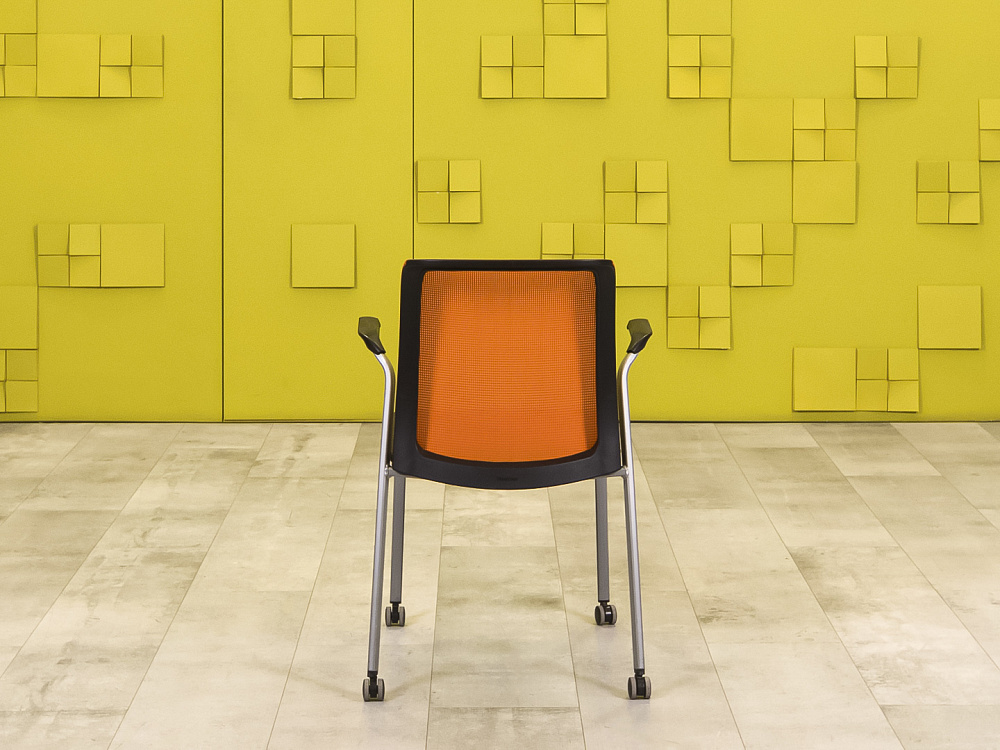 Конференц кресло для переговорной Steelcase Кожзам Чёрный Франция  КНКЧ-12026