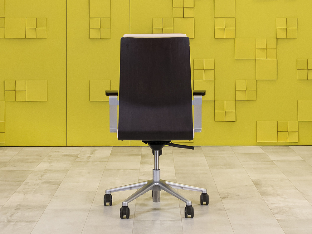 Офисное кресло руководителя на колесах MADERA B Sitland Кожа Бежевый; Венге Италия_КРКБ-170424