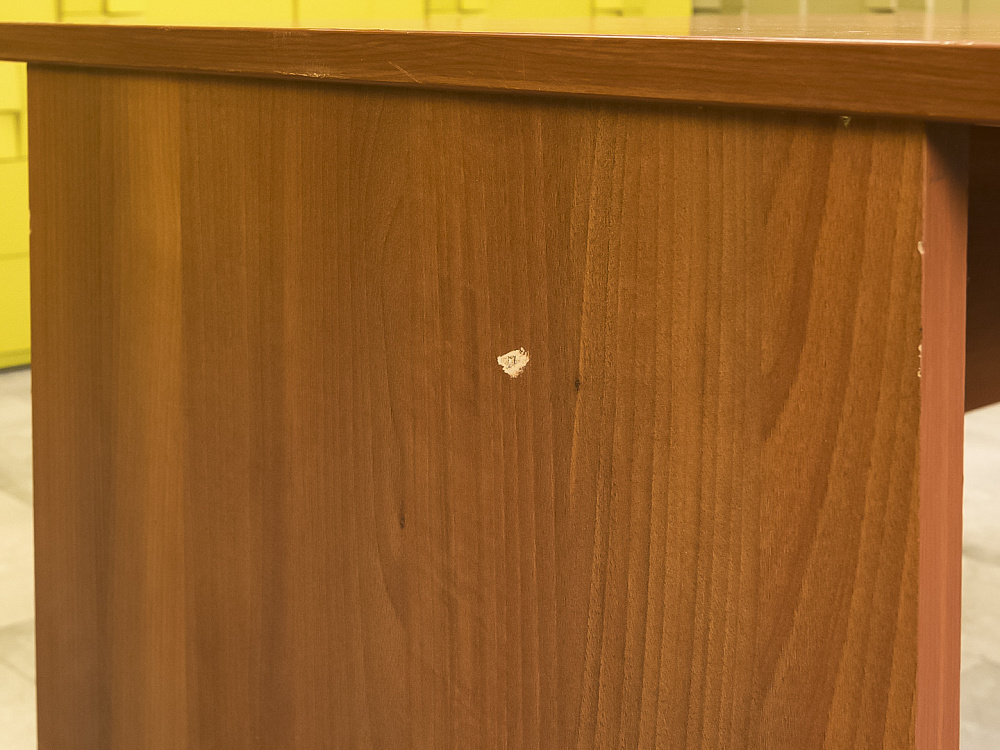 Офисный стол прямой  ЛДСП Вишня Россия  СППШ-13046