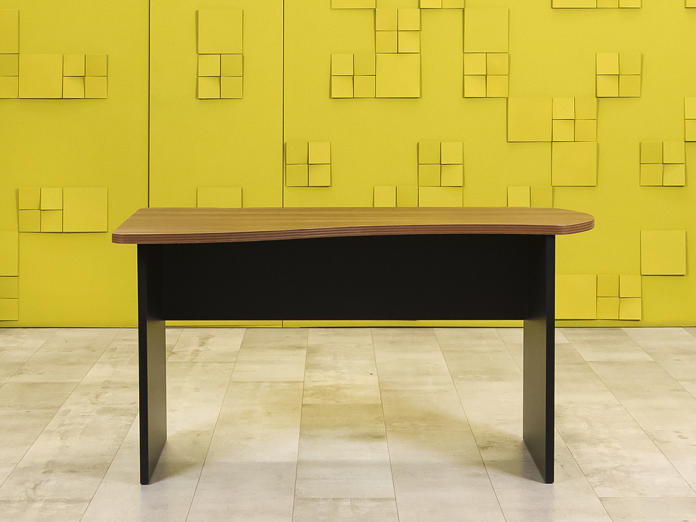 Офисный стол  BERLIN ЛДСП Орех Россия  СПЭХ-25036