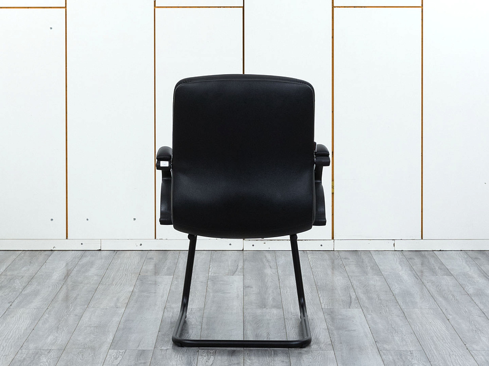 Конференц кресло для переговорной  Черный Кожа SAFARI Maxus  (УДКЧ-04104)