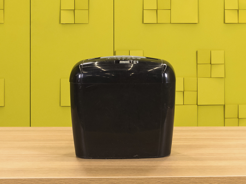 Шредер Fellowes пластик черный ШРЕДЕР1-09046