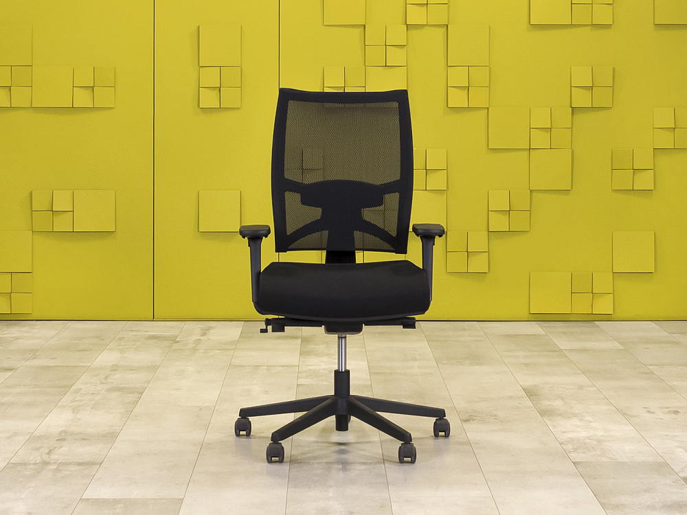 Офисное кресло для персонала на колесах Team Strike Sitland Ткань Чёрный Италия_КПТЧ1-170523