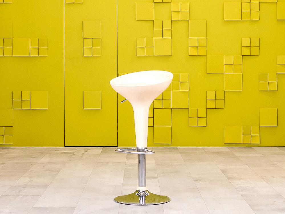 Барный стул на ножках Пластик Бежевый Импорт_УНПБ-291223