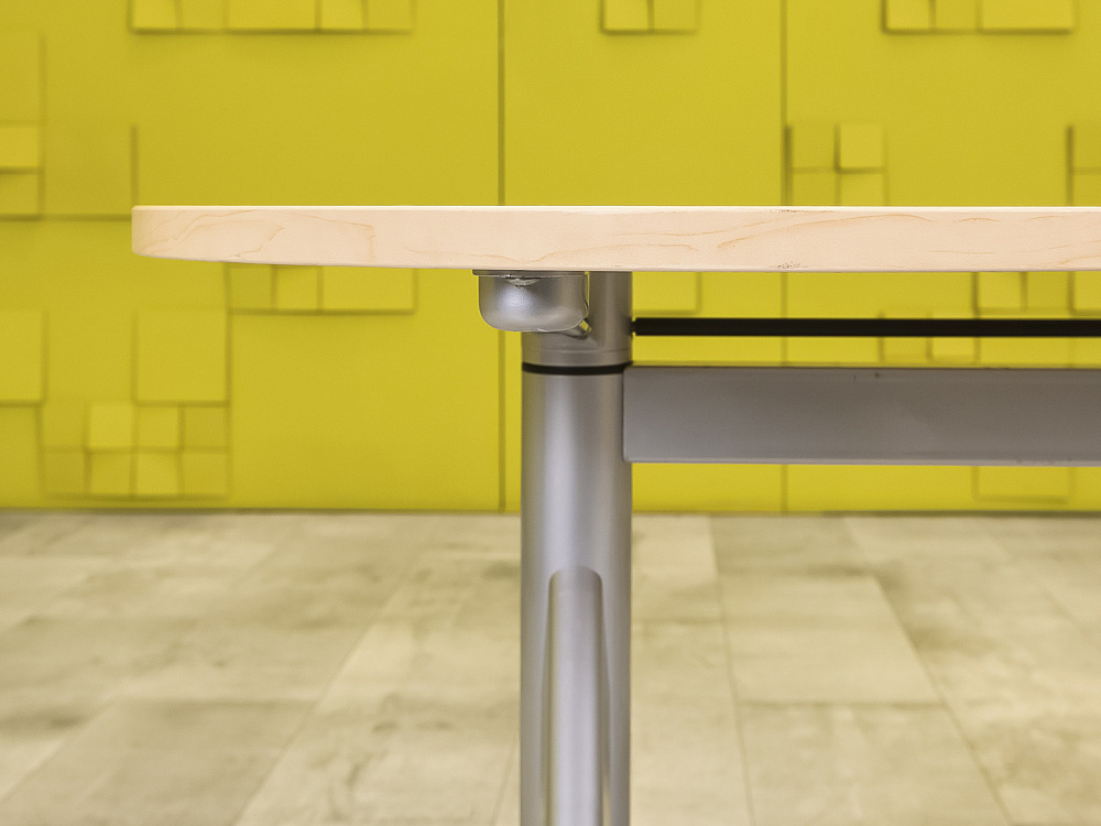 Офисный стол ЛДСП Клен Импорт  СПЭВ1-26115