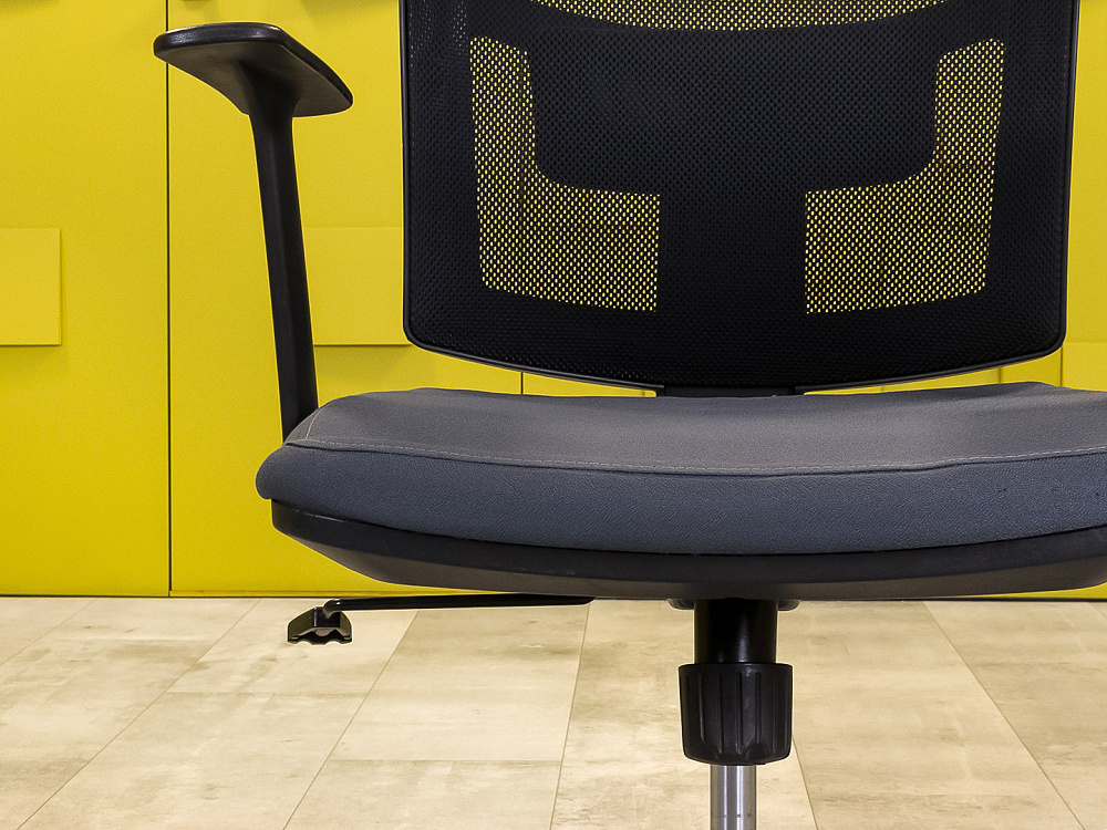 Офисное кресло для персонала на колесах Filo NARBUTAS Ткань Серый; Чёрный Литва_КПТС-151123